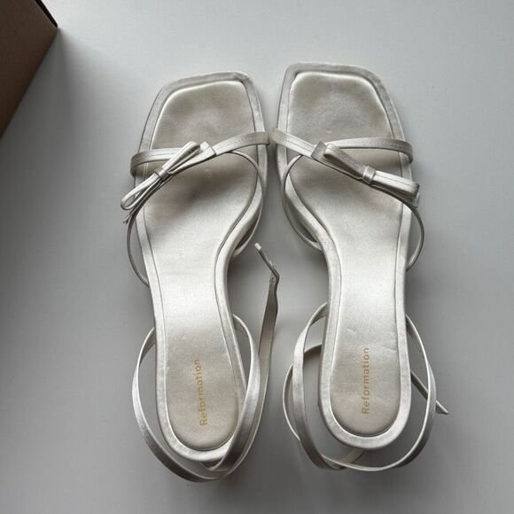 Used Reformation Esther Block Heeled Sandal, Ivory Satin, US women’s size: 8.5 - Picture 5 of 13
